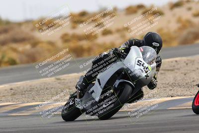 media/Feb-27-2022-CVMA (Sun) [[a3977b6969]]/Race 6 500 Supersport-350 Supersport (Holeshot)/